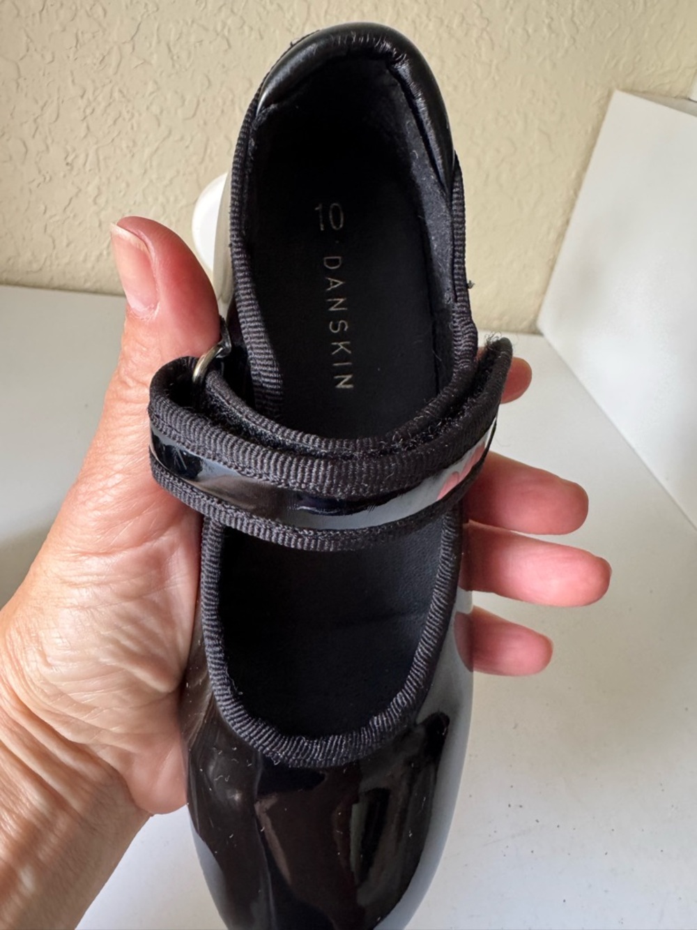 Danskin Black Tap Dance Shoes, 10 🦋 - Picture 4 of 6